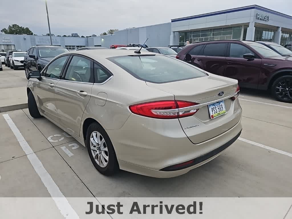 Thumbnail: 2018 Ford Fusion - 4