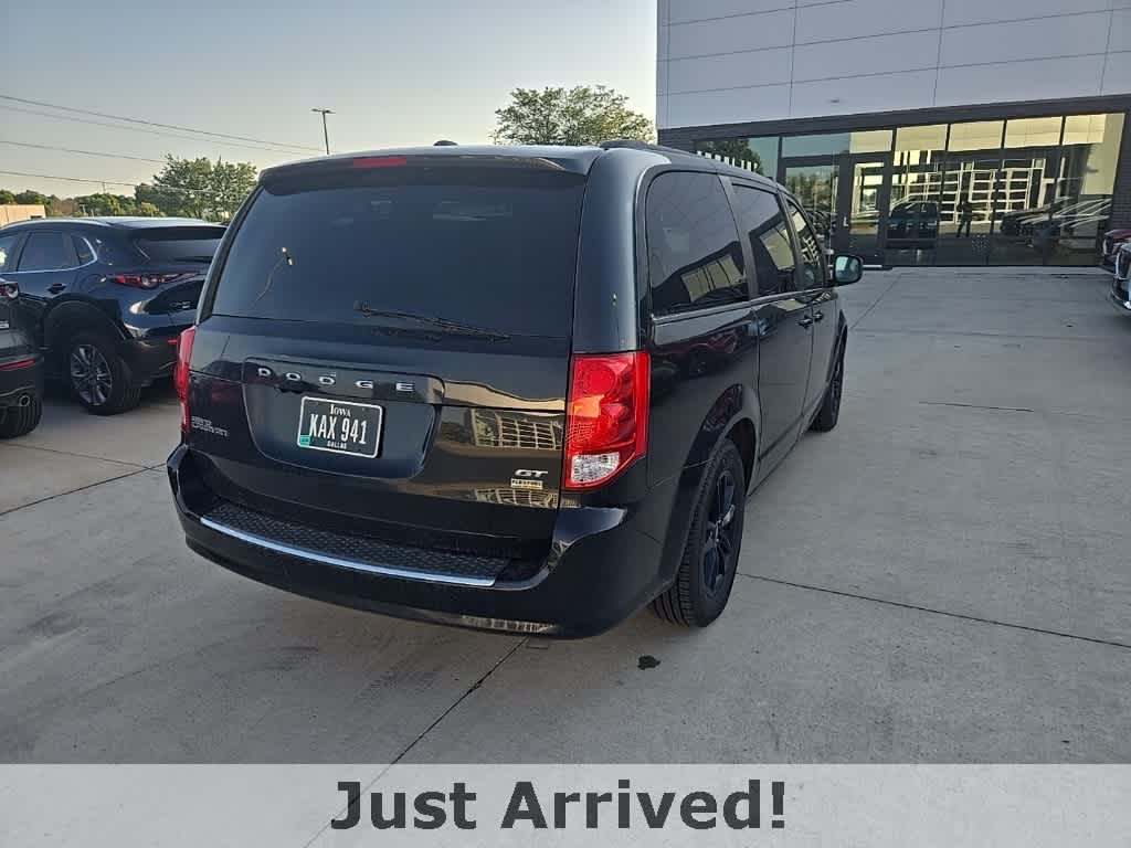 Thumbnail: 2019 Dodge Grand Caravan - 3