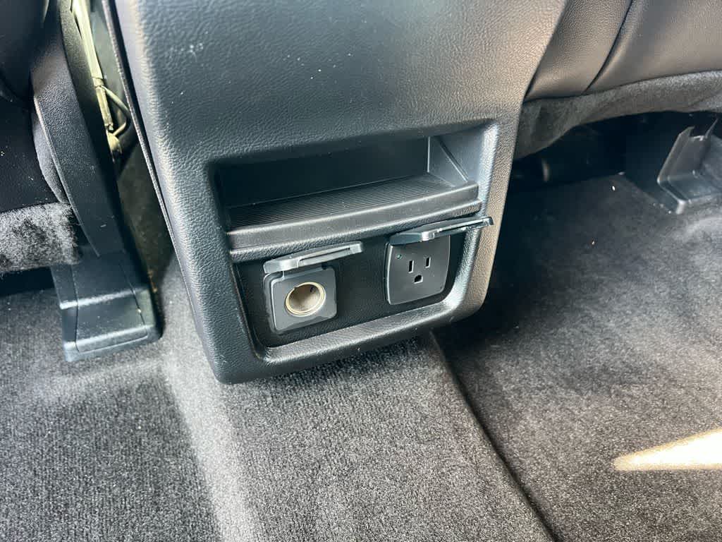 Thumbnail: 2019 Ford Edge - 18