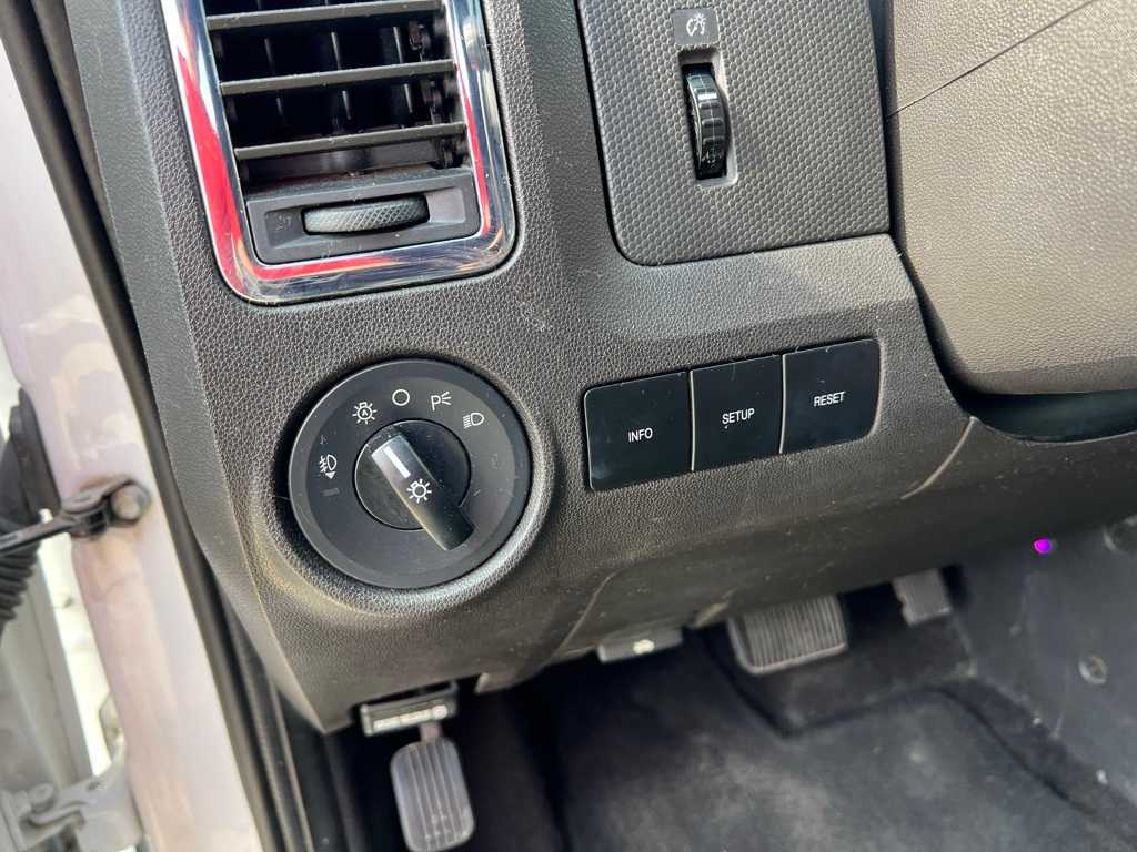 Thumbnail: 2008 Ford Escape - 16