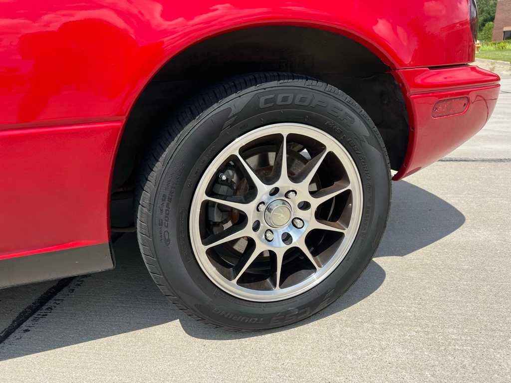 Thumbnail: 1995 Mazda MX-5 Miata - 51