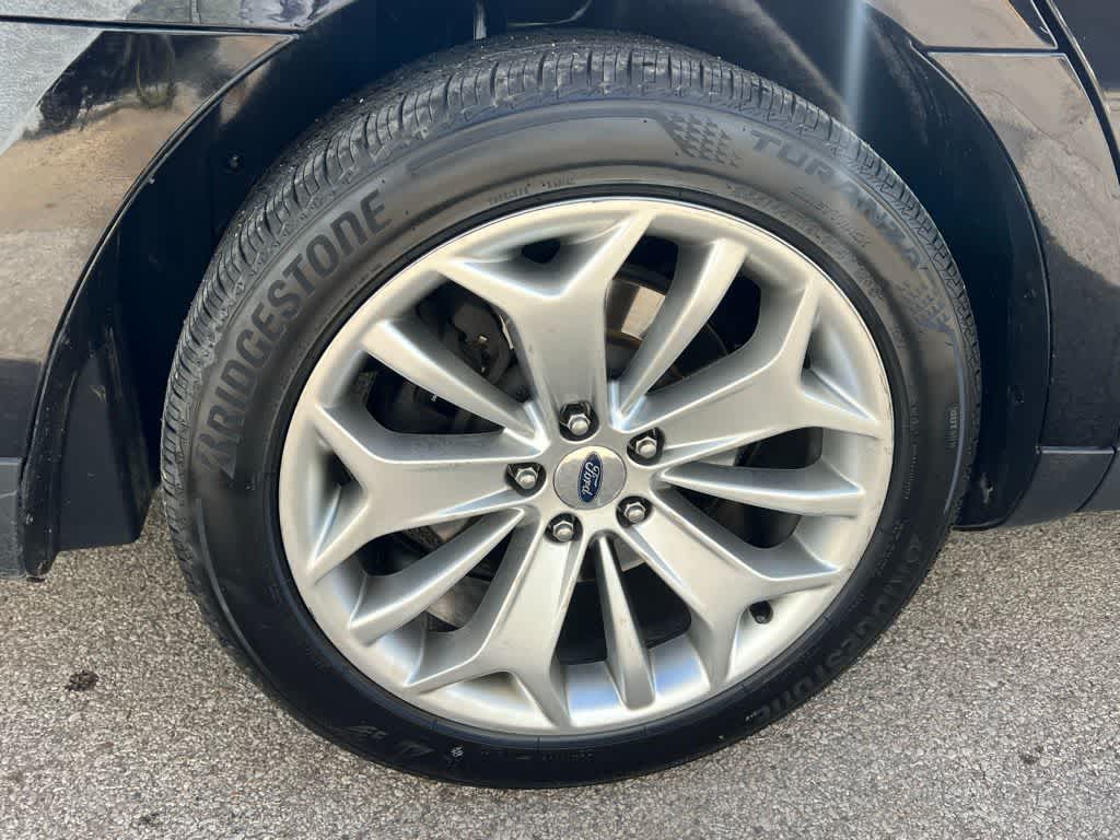 Thumbnail: 2017 Ford Taurus - 12