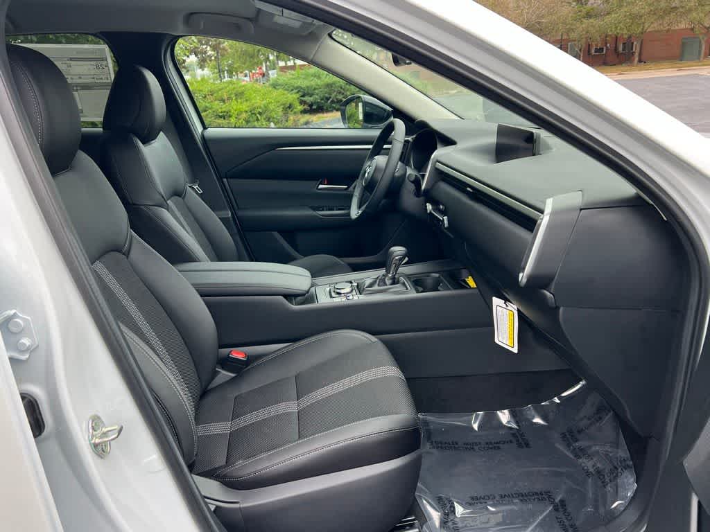 Thumbnail: 2025 Mazda CX-50 - 18