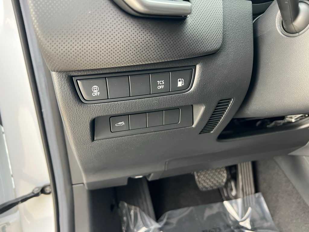 Thumbnail: 2025 Mazda CX-50 - 14