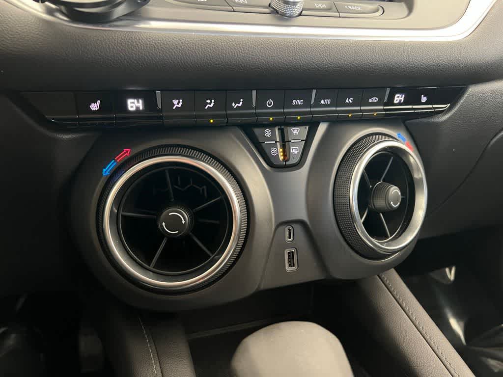 Thumbnail: 2021 Chevrolet Blazer - 36