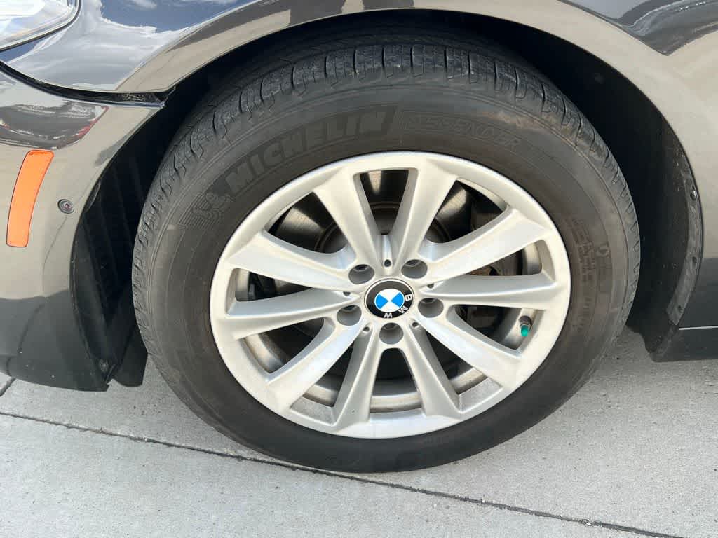 Thumbnail: 2016 BMW 5 Series - 11