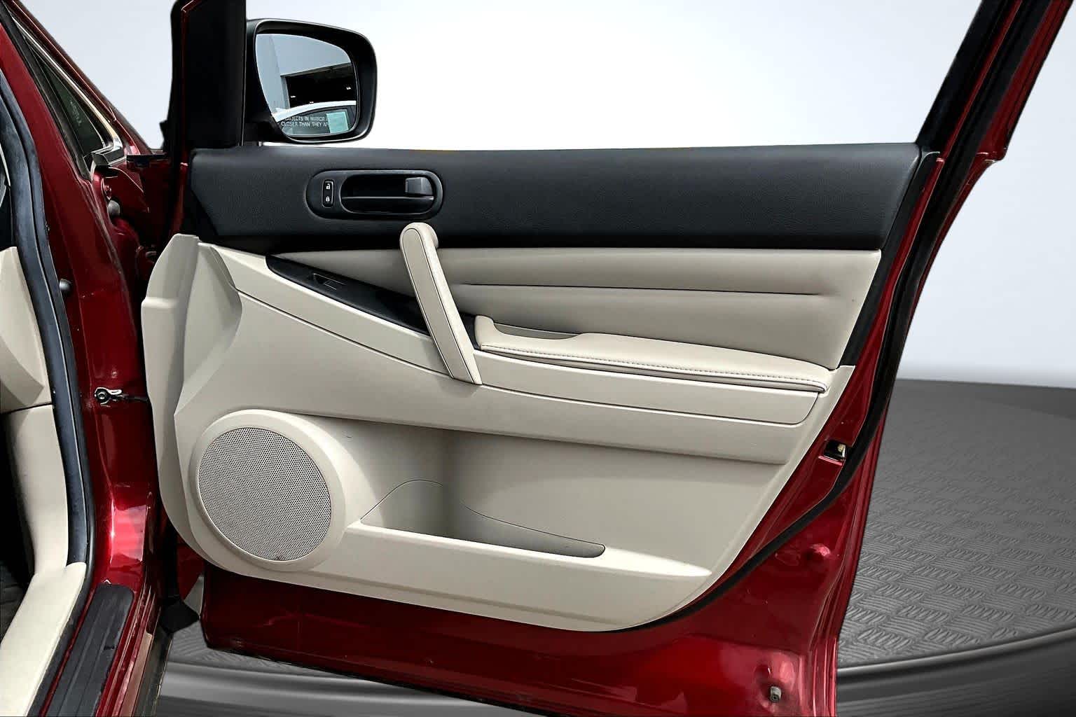 Thumbnail: 2011 Mazda CX-7 - 18