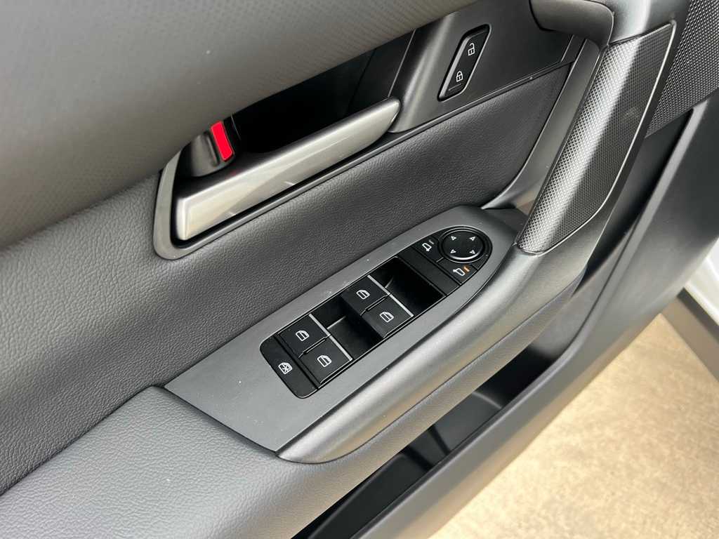 Thumbnail: 2025 Mazda CX-50 - 13