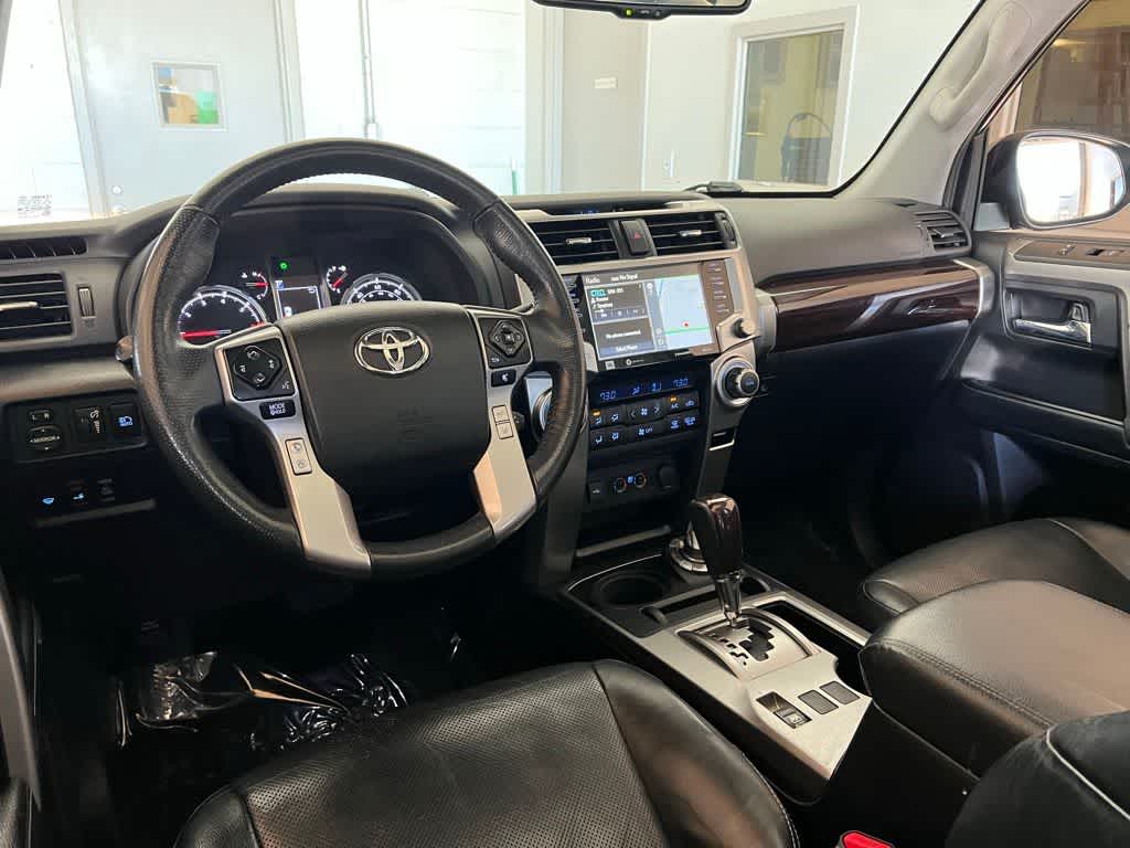 Thumbnail: 2020 Toyota 4Runner - 32