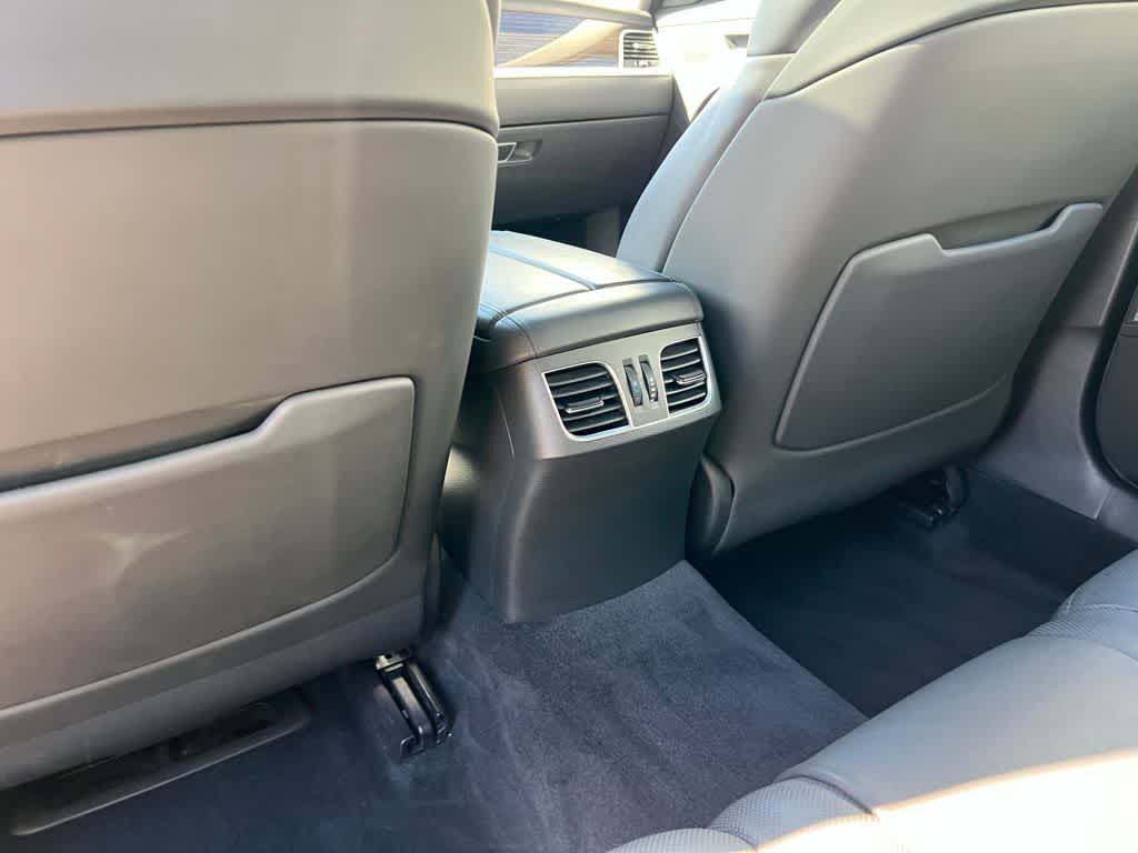 Thumbnail: 2015 Hyundai Genesis - 22