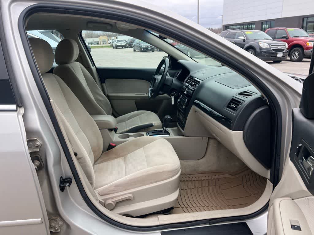 Thumbnail: 2008 Ford Fusion - 23