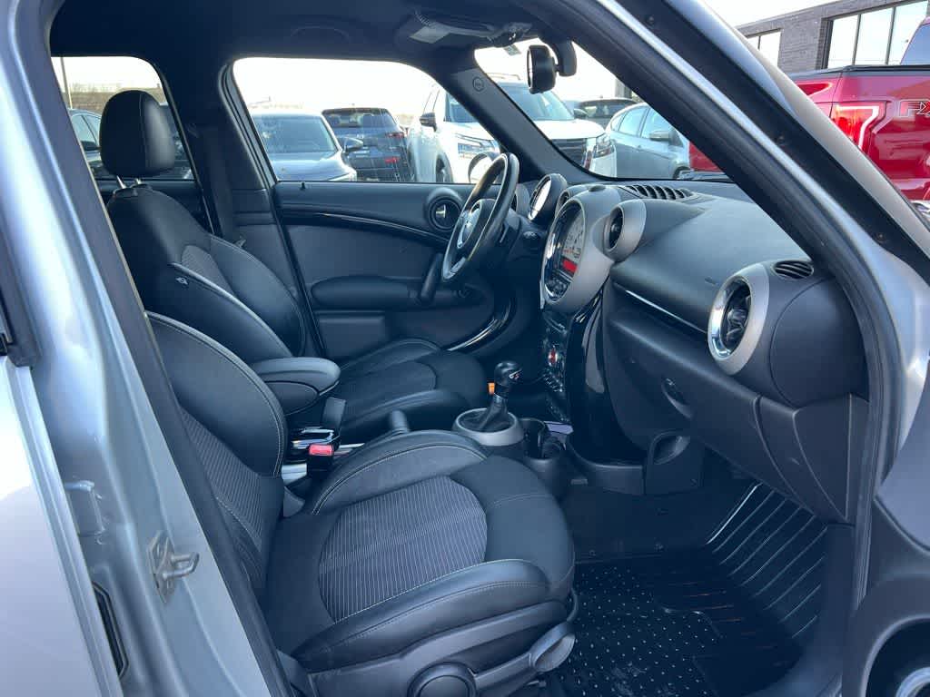 Thumbnail: 2011 MINI Cooper Countryman - 28