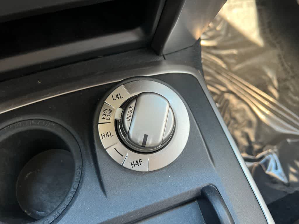 Thumbnail: 2020 Toyota 4Runner - 38