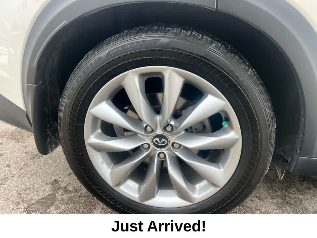 Thumbnail: 2019 INFINITI QX50 - 12