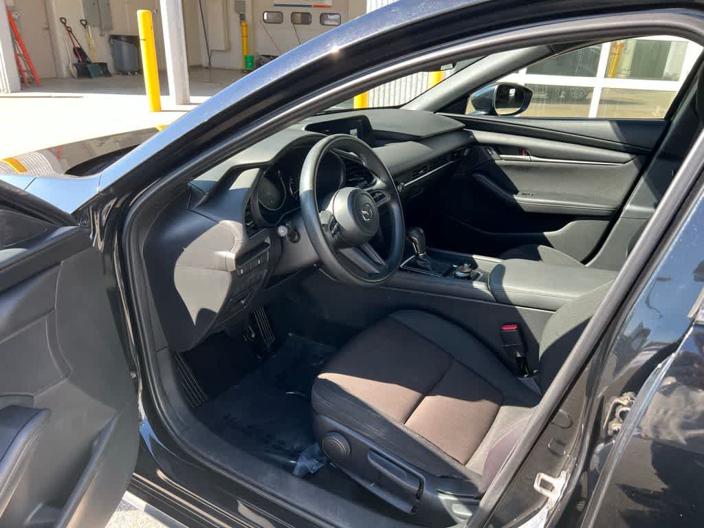 Thumbnail: 2021 Mazda Mazda3 - 2