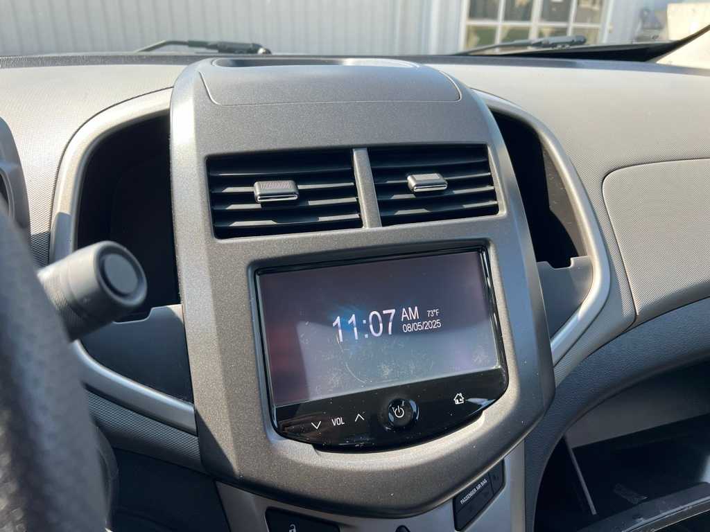 Thumbnail: 2014 Chevrolet Sonic - 22