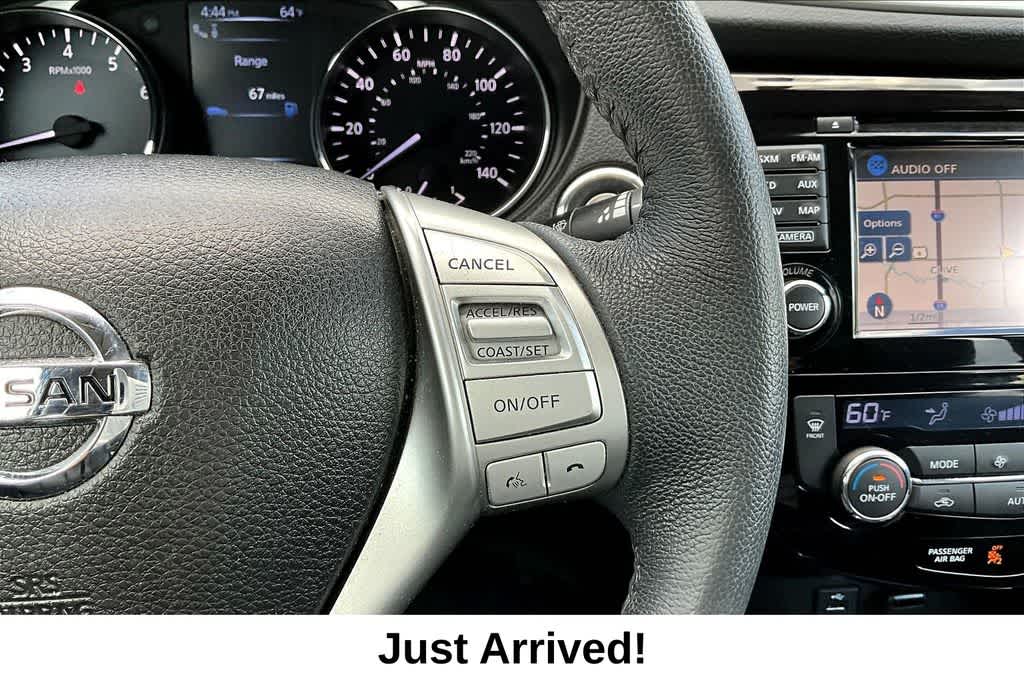 Thumbnail: 2016 Nissan Rogue - 21