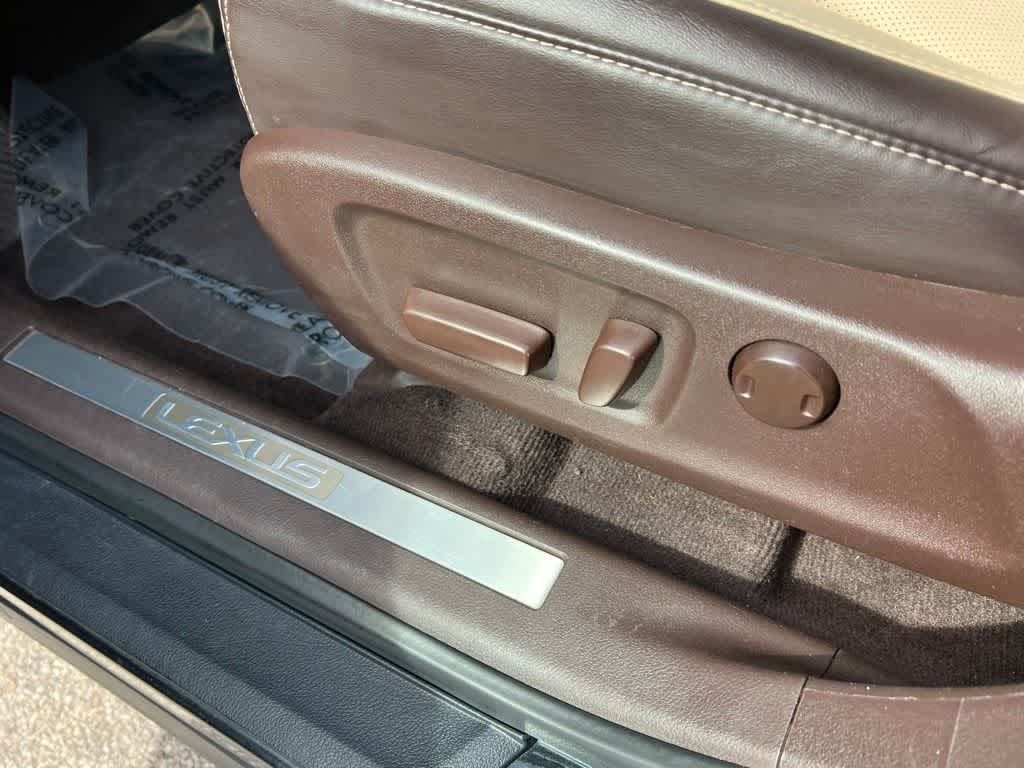 Thumbnail: 2017 Lexus RX - 19