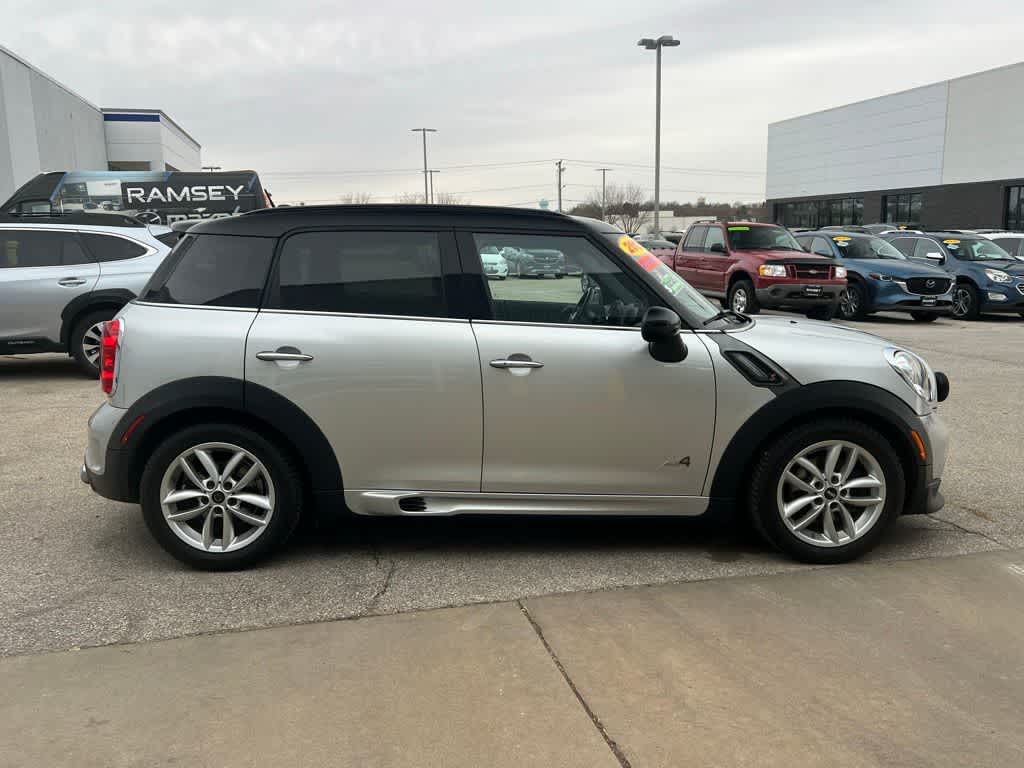 Thumbnail: 2011 MINI Cooper Countryman - 7