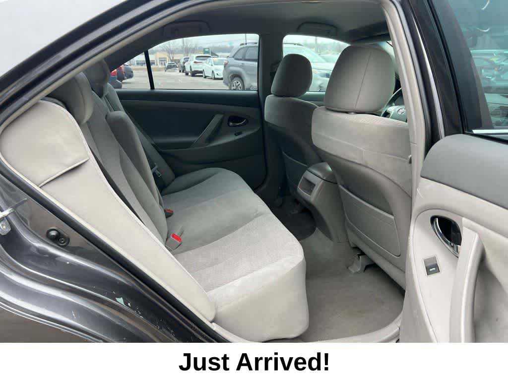 Thumbnail: 2011 Toyota Camry - 21