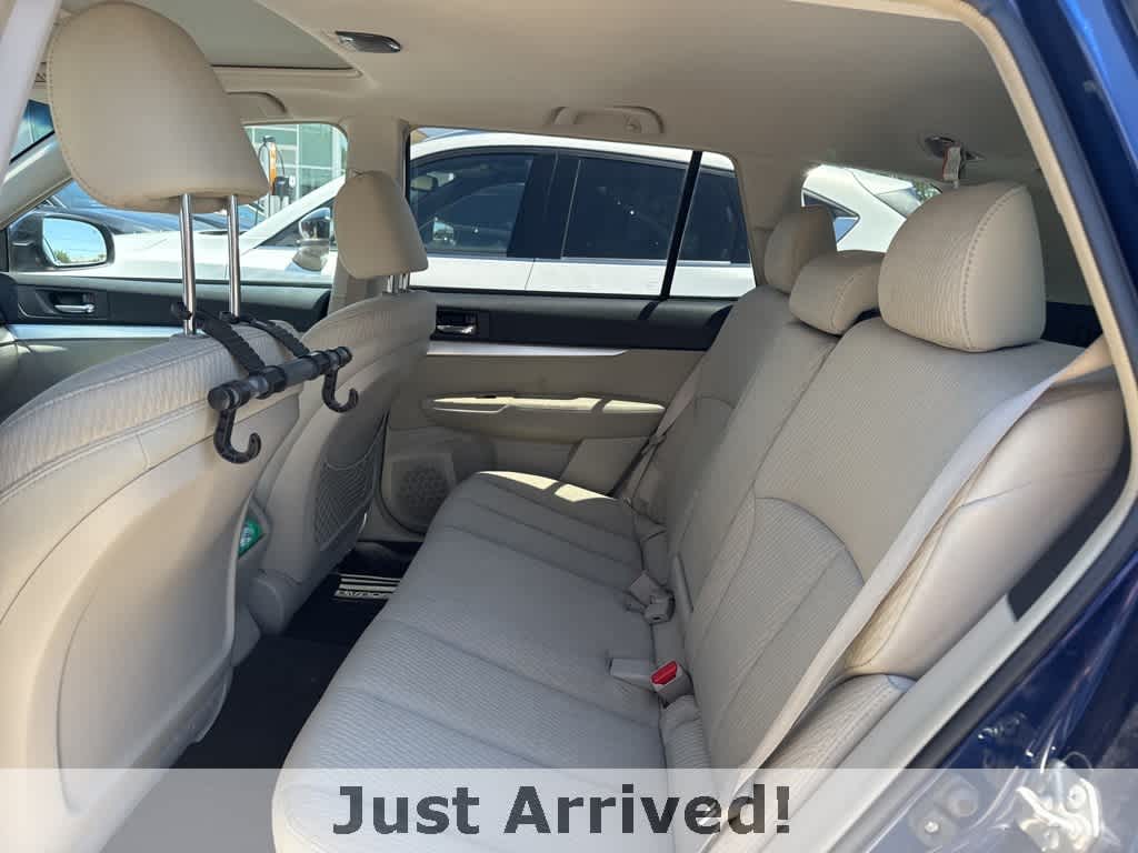 Thumbnail: 2010 Subaru Outback - 5