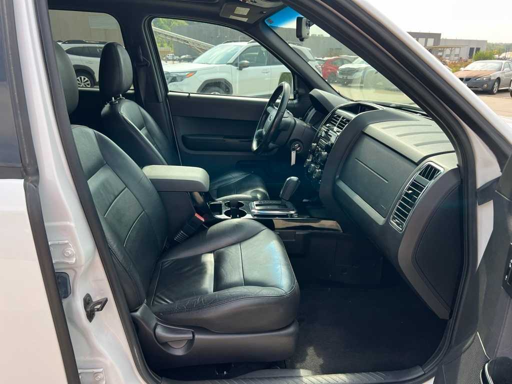 Thumbnail: 2008 Ford Escape - 21