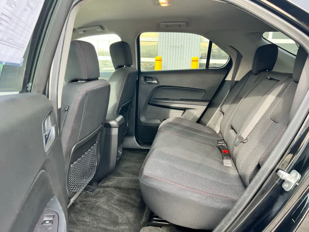 Thumbnail: 2017 Chevrolet Equinox - 16