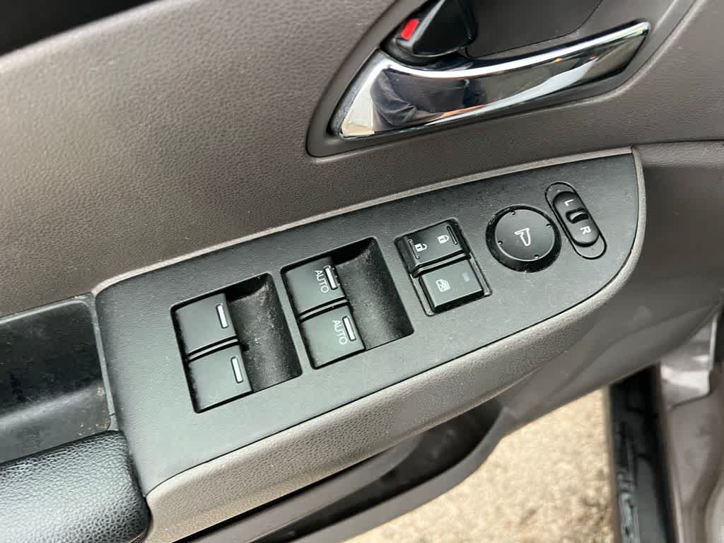 Thumbnail: 2016 Honda Odyssey - 13