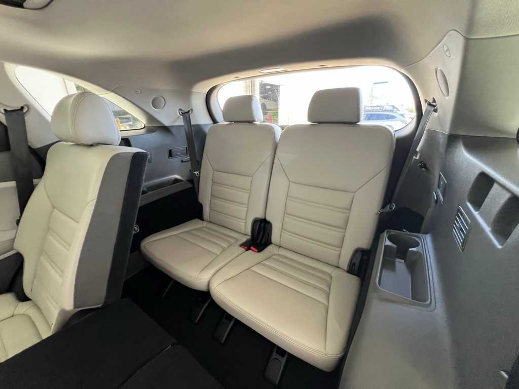 Thumbnail: 2019 Kia Sorento - 23