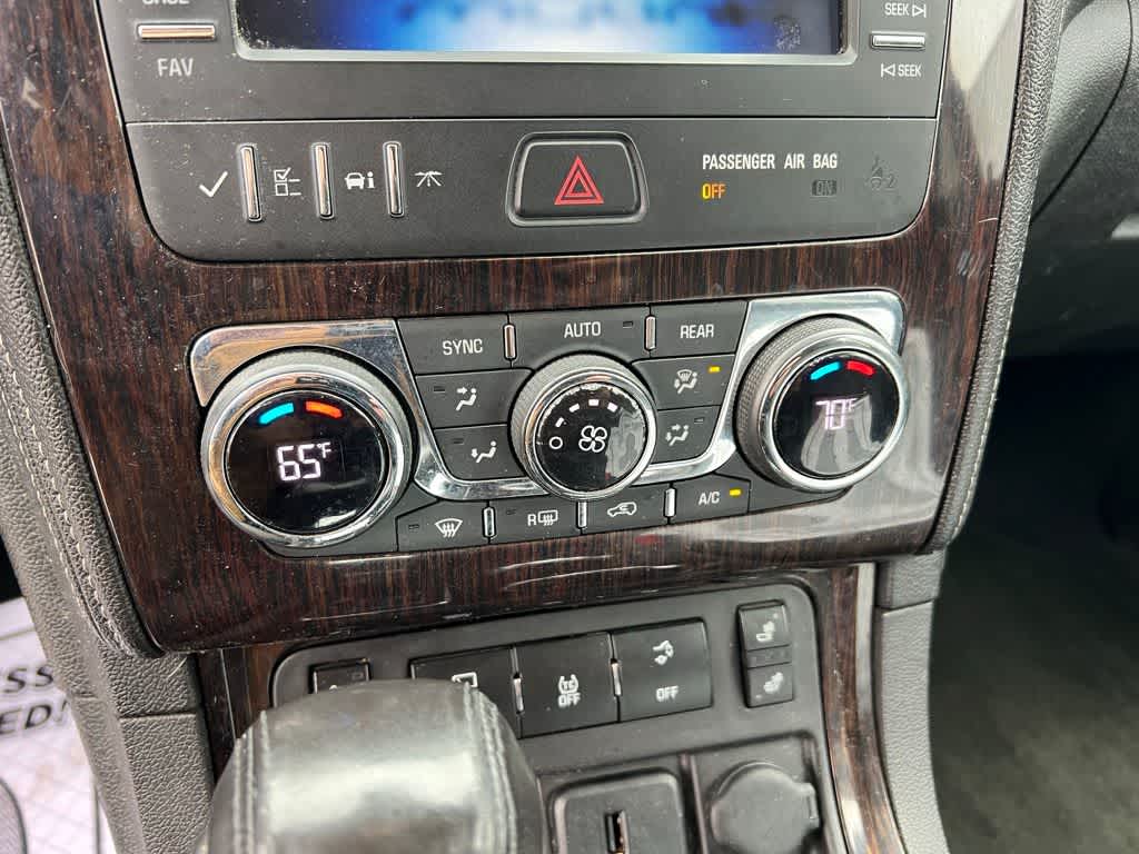 Thumbnail: 2015 Chevrolet Traverse - 31