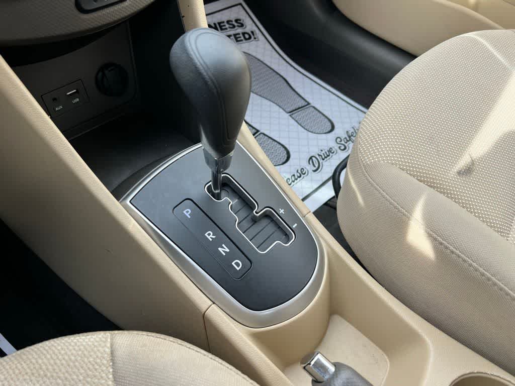 Thumbnail: 2014 Hyundai Accent - 26