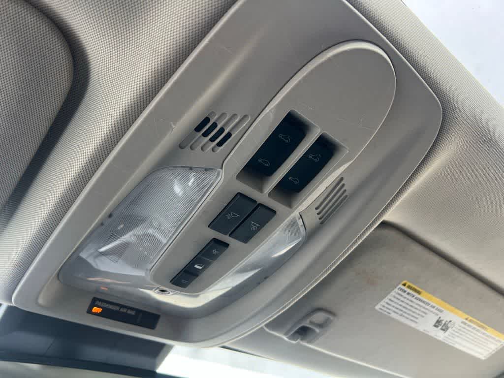 Thumbnail: 2012 Chevrolet Equinox - 34