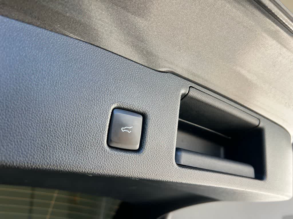 Thumbnail: 2020 Ford Escape - 22