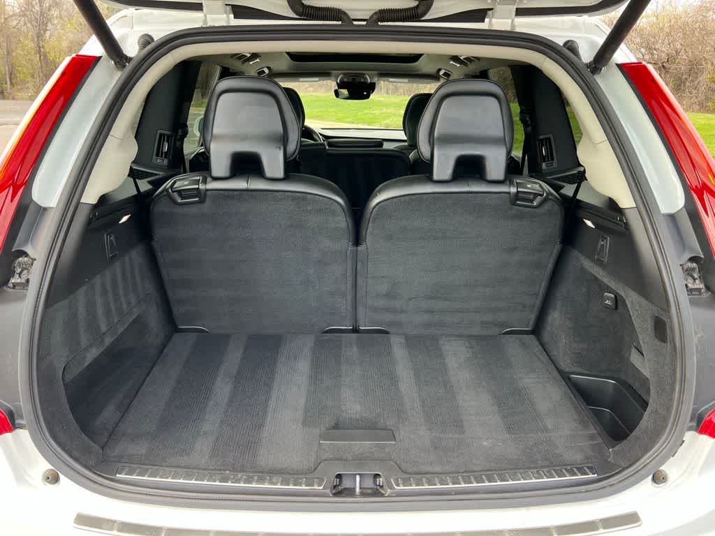 Thumbnail: 2019 Volvo XC90 - 26