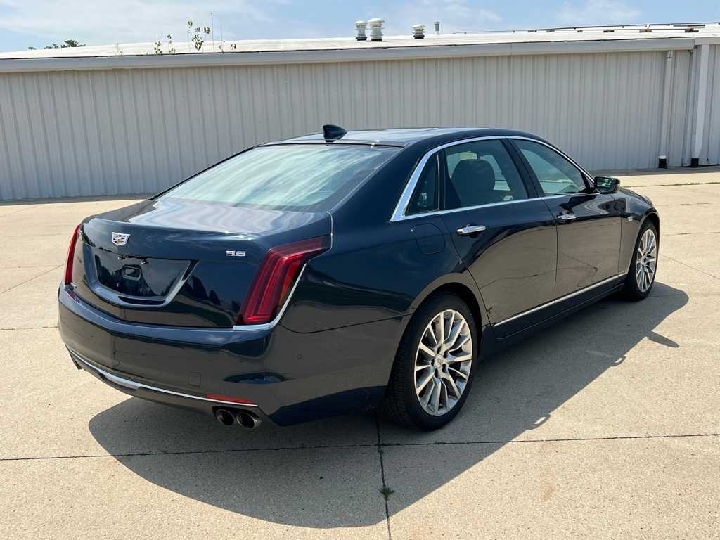 Thumbnail: 2017 Cadillac CT6 - 5