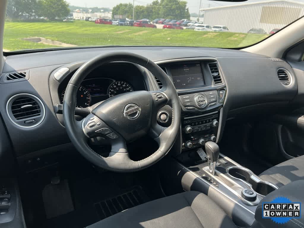 Thumbnail: 2017 Nissan Pathfinder - 21
