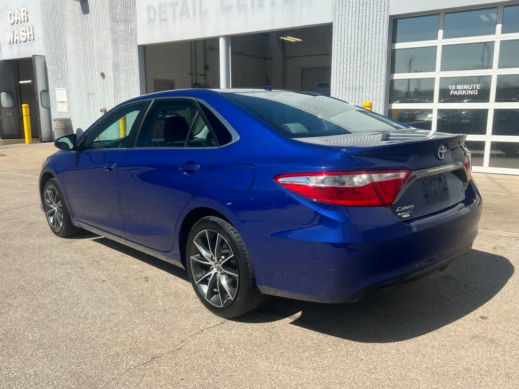 Thumbnail: 2016 Toyota Camry - 4