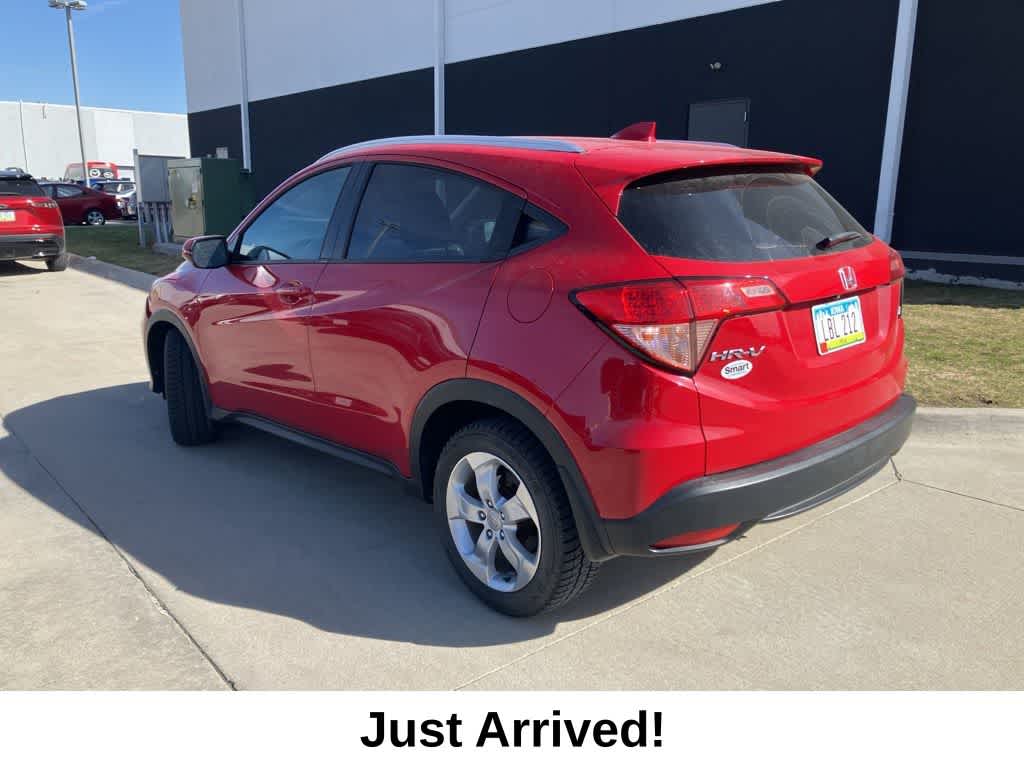 Thumbnail: 2016 Honda HR-V - 2