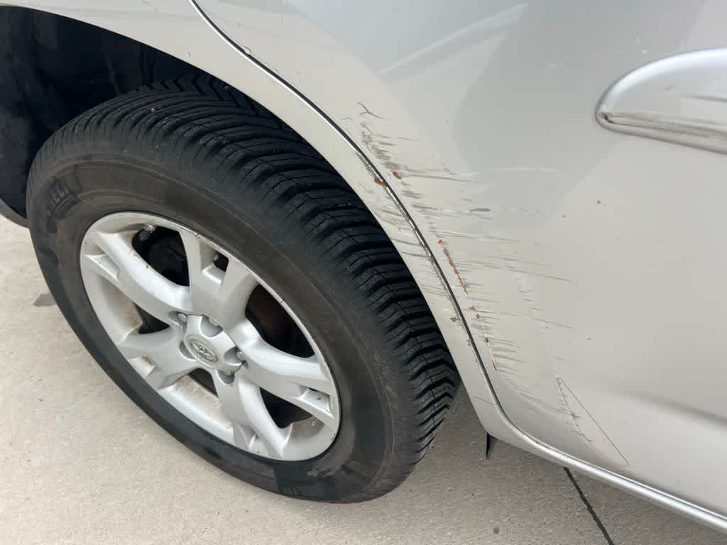 Thumbnail: 2012 Toyota RAV4 - 22