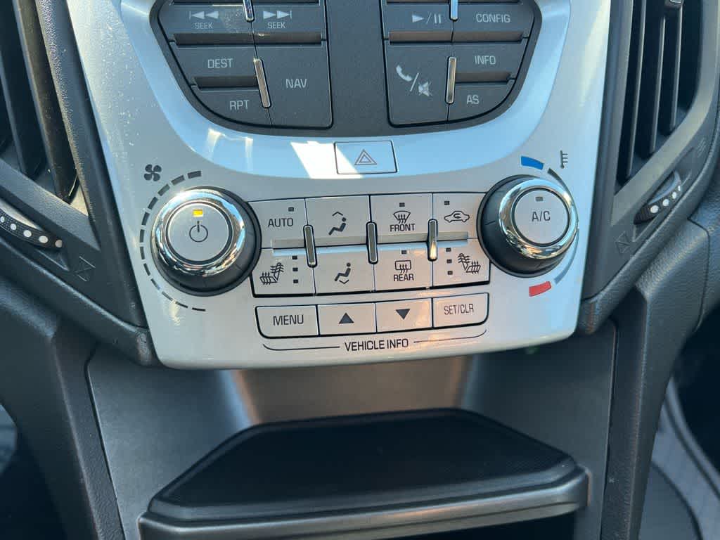 Thumbnail: 2016 Chevrolet Equinox - 32