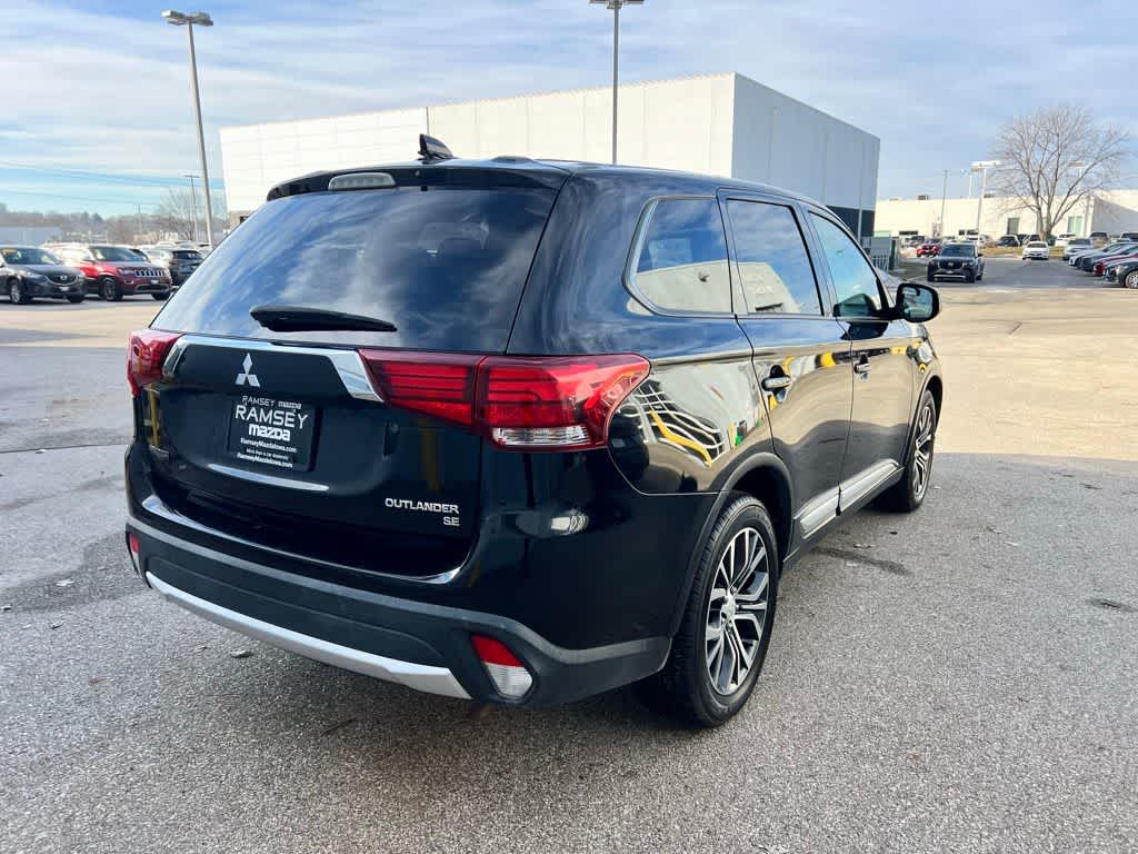 Thumbnail: 2018 Mitsubishi Outlander - 6