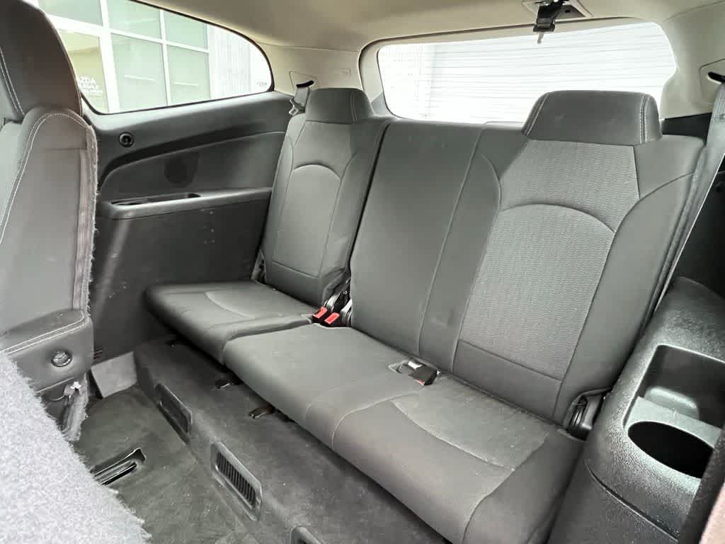 Thumbnail: 2015 Chevrolet Traverse - 22