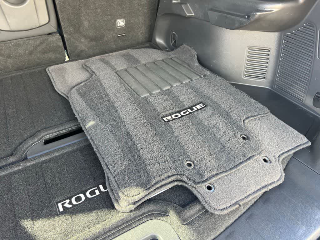 Thumbnail: 2018 Nissan Rogue - 21