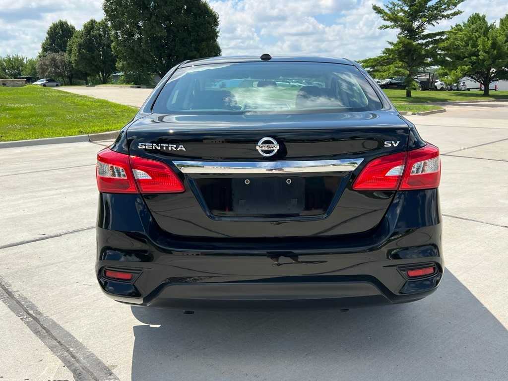 Thumbnail: 2016 Nissan Sentra - 6