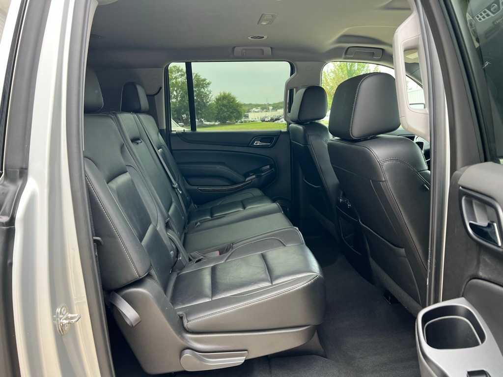 Thumbnail: 2019 Chevrolet Suburban - 26