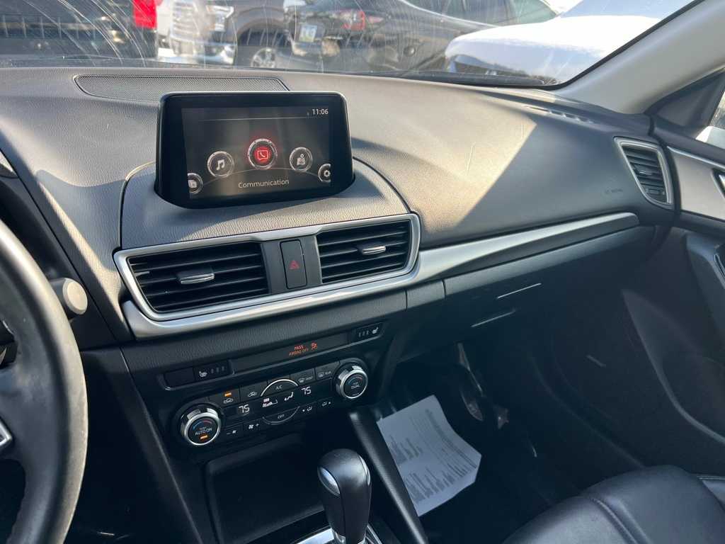 Thumbnail: 2017 Mazda Mazda3 - 23