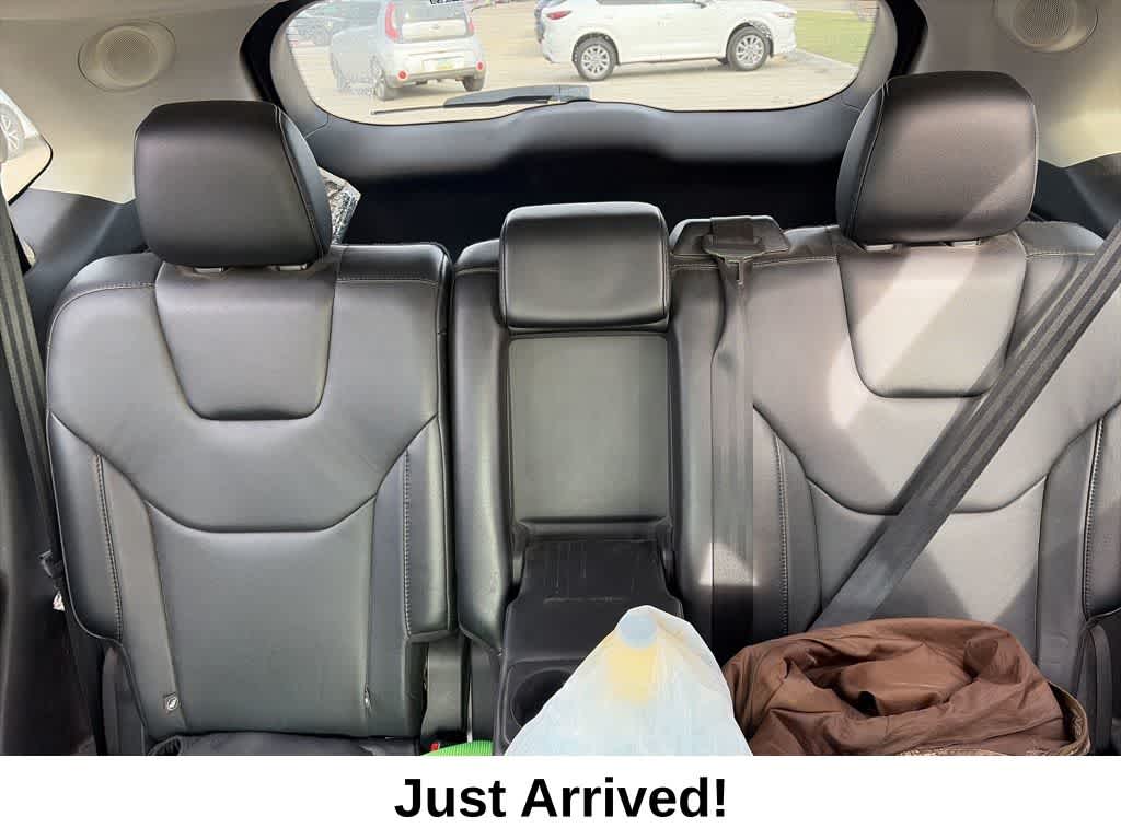 Thumbnail: 2016 Ford Edge - 12