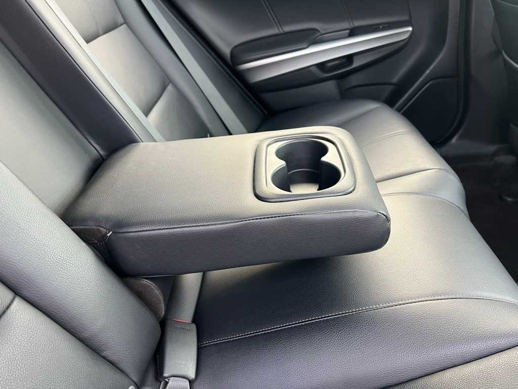 Thumbnail: 2013 Honda Crosstour - 24