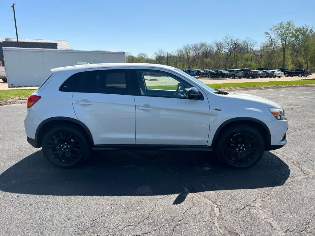 Thumbnail: 2017 Mitsubishi Outlander Sport - 7