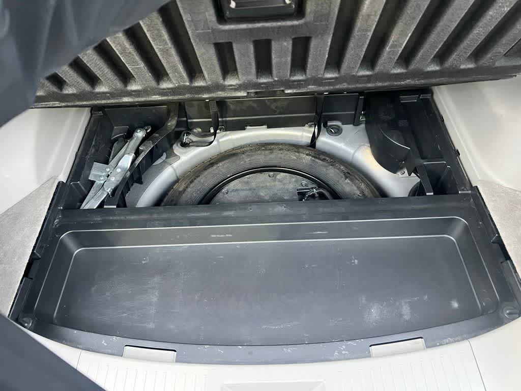 Thumbnail: 2011 Nissan Rogue - 27